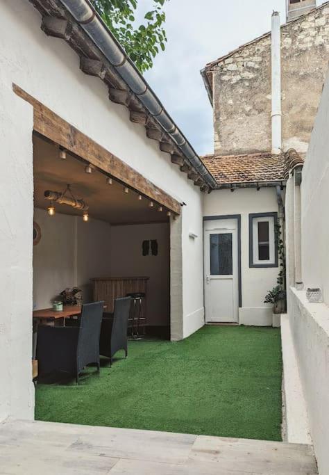 A 5Mn De La Reserve Africaine, Charmante Maison De Village Avec Patio Sigean Exterior photo
